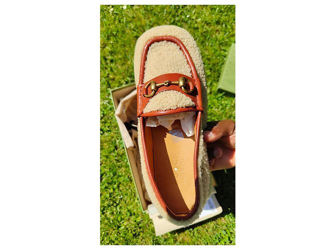 Mocassini Gucci Horsebit in lana shearling Marrone Beige - vista 6