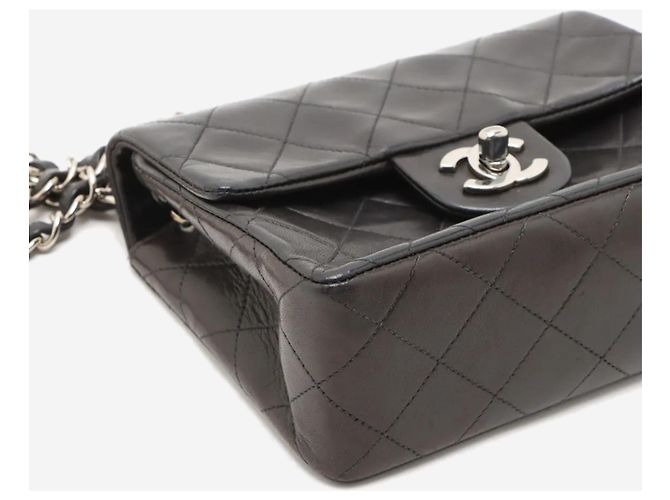 Chanel Bolsa mini Classic Single Flap vintage 1996 em pele de cordeiro preta Preto - vista 4