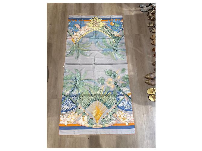 Carré in seta Hermès Aloha Rosa Bianco Blu Verde Arancione Grigio Giallo - vista 4