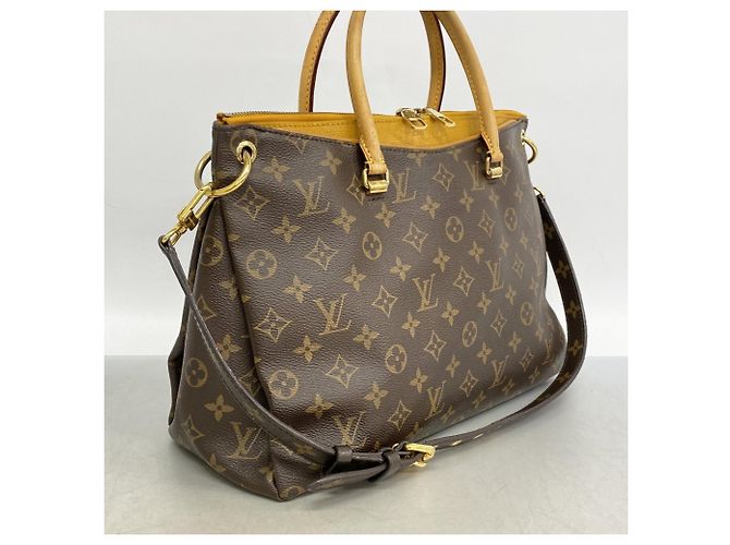 Borsa 2-Way Monogram Pallas di Louis Vuitton D'oro - vista 2