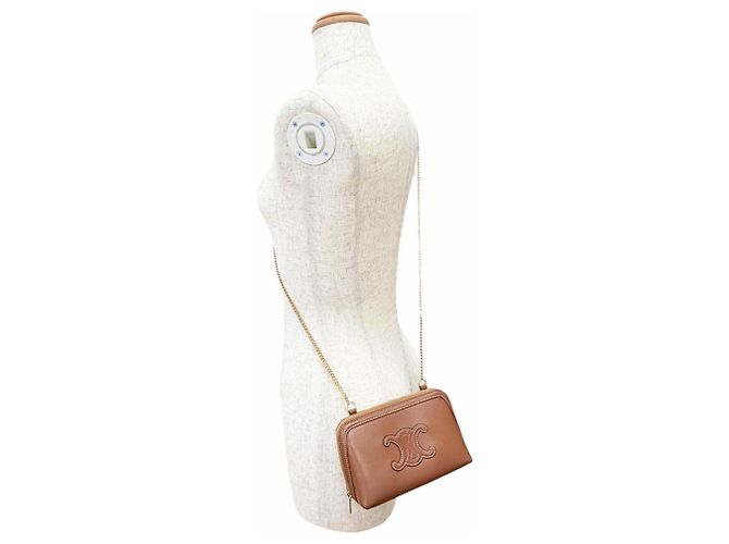 Céline Borsa a tracolla con catena Celine in pelle di vitello liscia Cuile Triomphe Marrone - vista 7