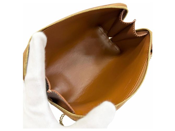 Céline Borsa a tracolla con catena Celine in pelle di vitello liscia Cuile Triomphe Marrone - vista 8