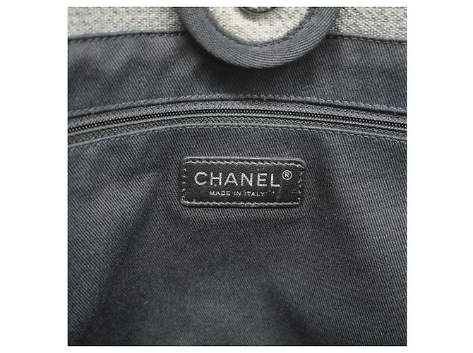 Chanel Deauville Canvas Chain Tote Bag Braun Schwarz - Ansicht 5