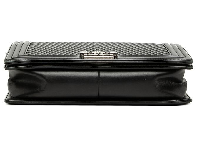 Chanel Black Medium Chevron Lambskin Boy Flap Nero - vista 3