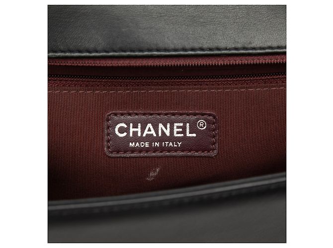 Chanel Black Medium Chevron Lambskin Boy Flap Nero - vista 5