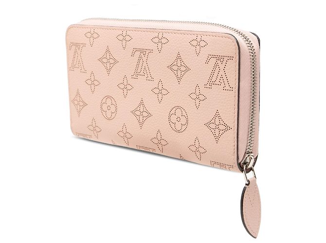 Cartera Zippy Monogram Mahina Rosa Louis Vuitton - vista 2
