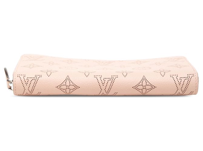 Cartera Zippy Monogram Mahina Rosa Louis Vuitton - vista 3
