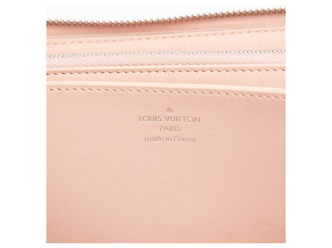 Cartera Zippy Monogram Mahina Rosa Louis Vuitton - vista 5