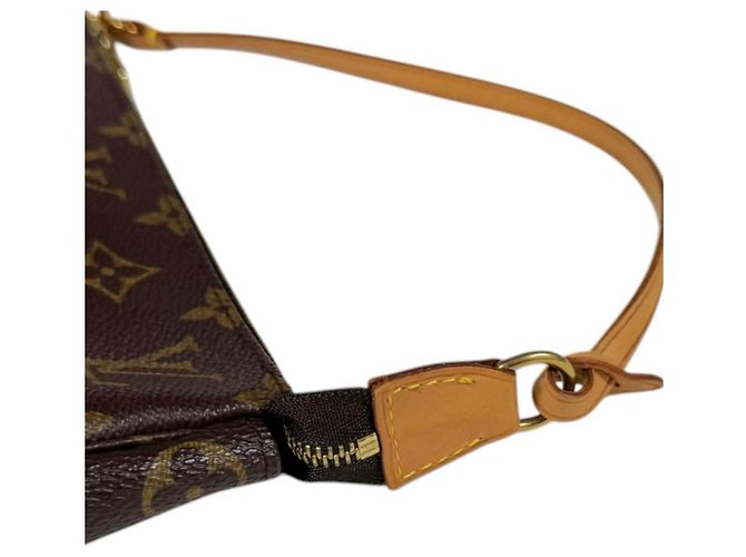 Borsa Louis Vuitton Pochette Accessoires Monogram Marrone - vista 7