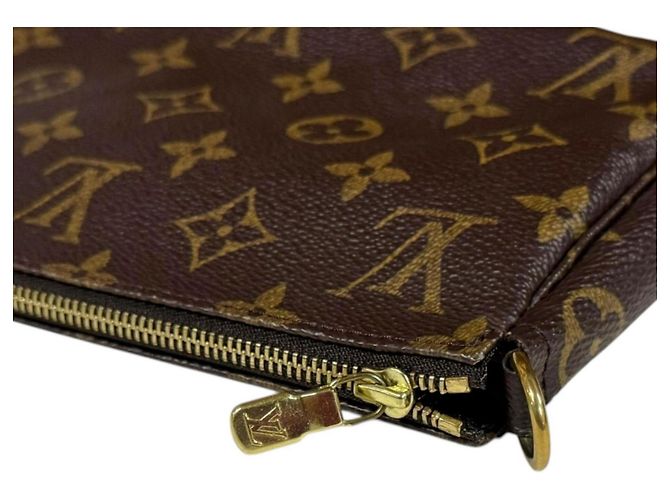 Borsa Louis Vuitton Pochette Accessoires Monogram Marrone - vista 9