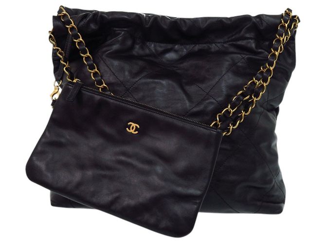Borsa a tracolla Chanel 22 Small in pelle di vitello nera Nero - vista 2
