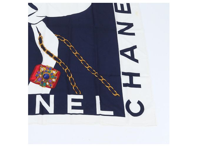 Sciarpa Chanel Mademoiselle Gripoix Jewel Pattern Bianco Blu navy - vista 5