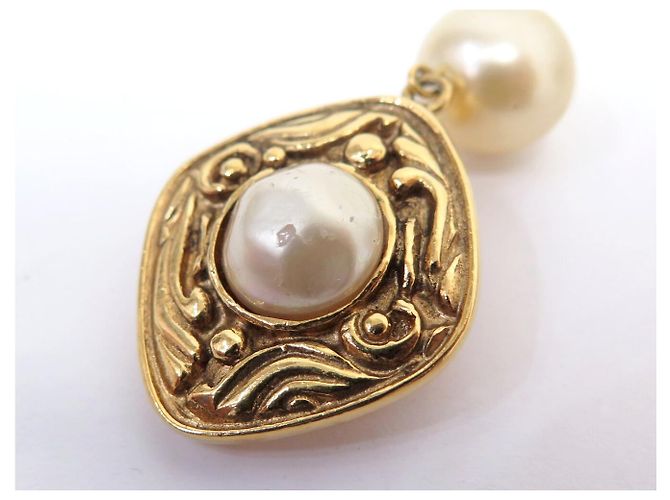 ORECCHINI VINTAGE CHANEL 1990 BAROCCHI DI PERLE CLIP D'oro - vista 10