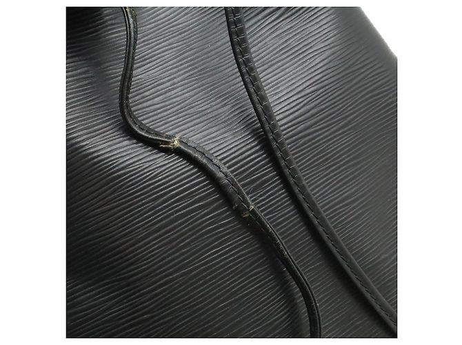 Borsa a Spalla Louis Vuitton Epi Petit Noe Nera Nero - vista 9