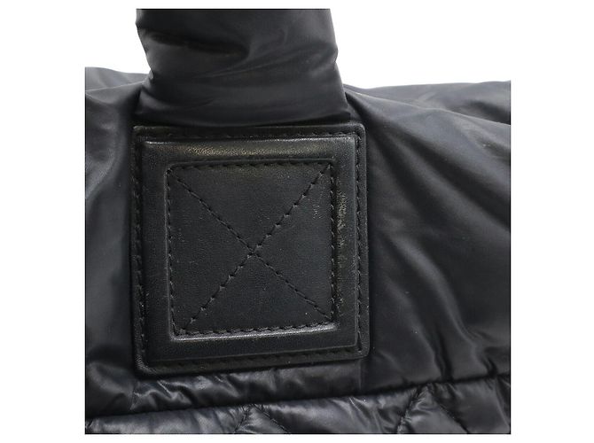 Tote Chanel Coco Cocoon Small in Nylon e Pelle Nero - vista 5