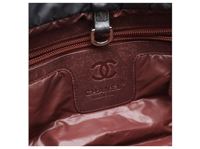 Tote Chanel Coco Cocoon Small in Nylon e Pelle Nero - vista 7