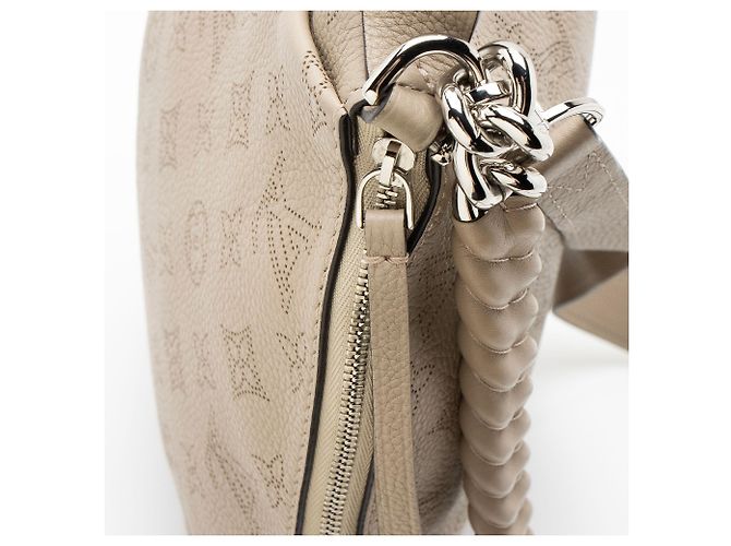 Borsa Babylone Chain BB in pelle Mahina Louis Vuitton Marrone Beige - vista 9