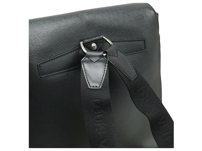 Zaino Louis Vuitton Taiga Kasia Nero - vista 4