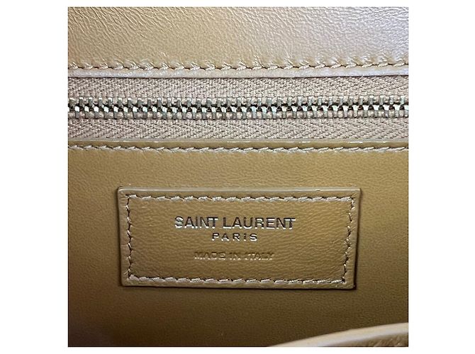 Yves Saint Laurent Borsa a tracolla Saint Laurent Le Carre in pelle di vitello liscia marrone - vista 5