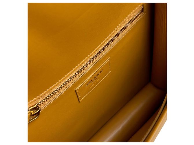 Yves Saint Laurent Borsa a tracolla Saint Laurent Le Carre in pelle di vitello liscia marrone - vista 8