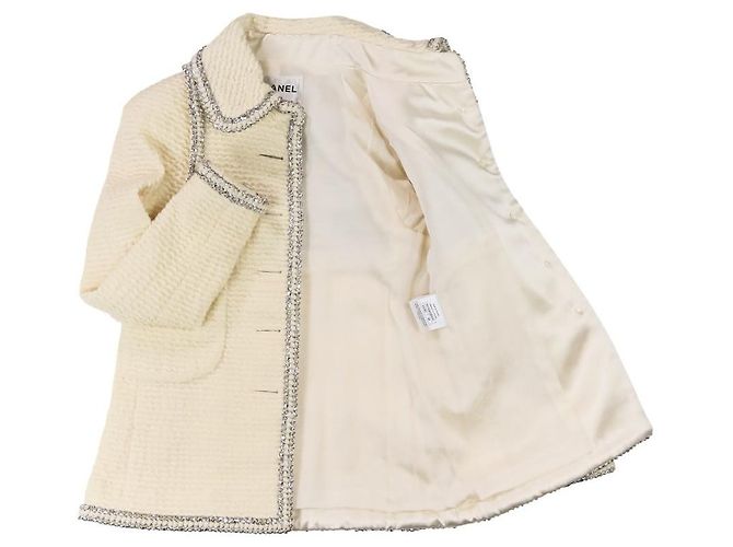 Timeless Conjunto 2way de tweed con botón Coco Mark Chanel Beige Crudo - vista 7