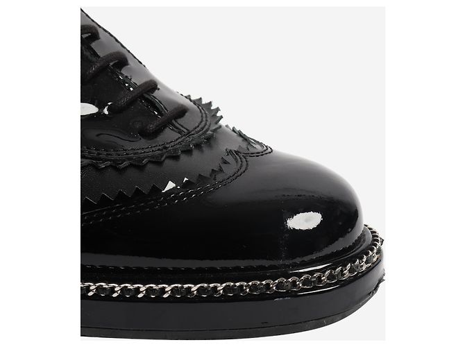 Chanel Schwarze Brogues mit Kontrastfinish - Größe EU 37.5 - Ansicht 4