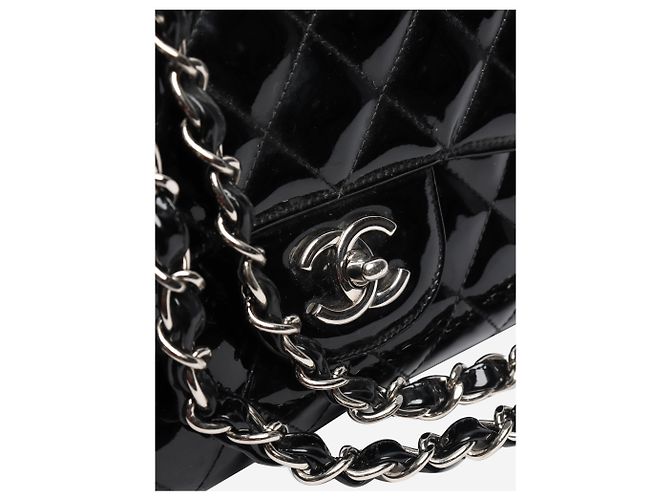 Chanel Borsa Classic Single Flap jumbo trapuntata in vernice nera 2009 Nero - vista 4