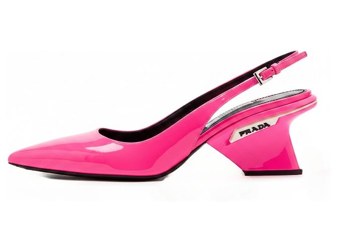 Prada Décolleté Slingback in Vernice Rosa - vista 2