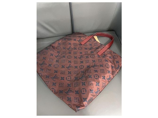 Louis Vuitton Monogram Rote Shopper Tasche - Ansicht 4