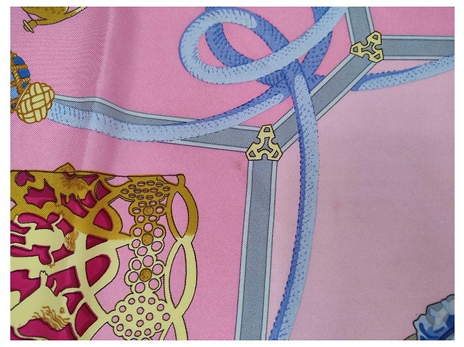 Hermès Hermes Carré 90 Silk multicolor 90 x 90 Pink - Ansicht 5