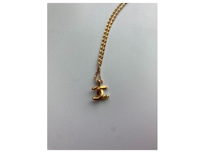 Collana Chanel CC con pendente D'oro - vista 5