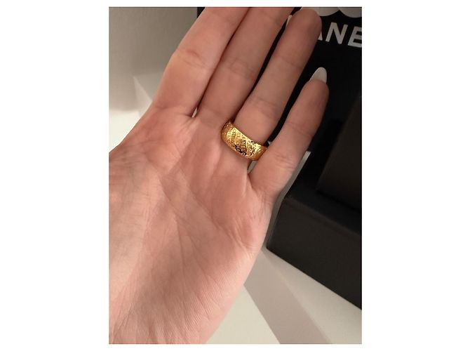 Chanel Ring mit CC-Logo und Kristallen Golden - Ansicht 11