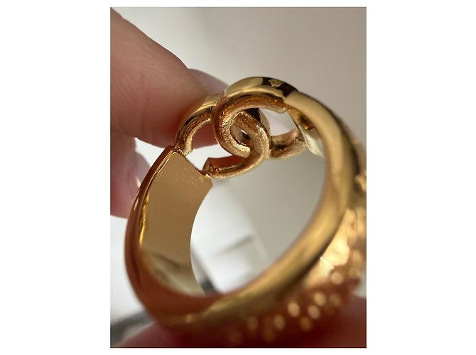 Chanel Ring mit CC-Logo und Kristallen Golden - Ansicht 16