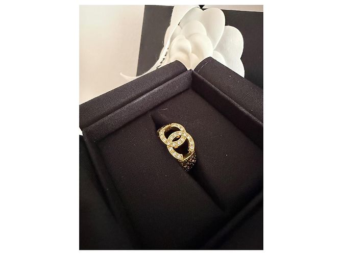 Chanel Ring mit CC-Logo und Kristallen Golden - Ansicht 4