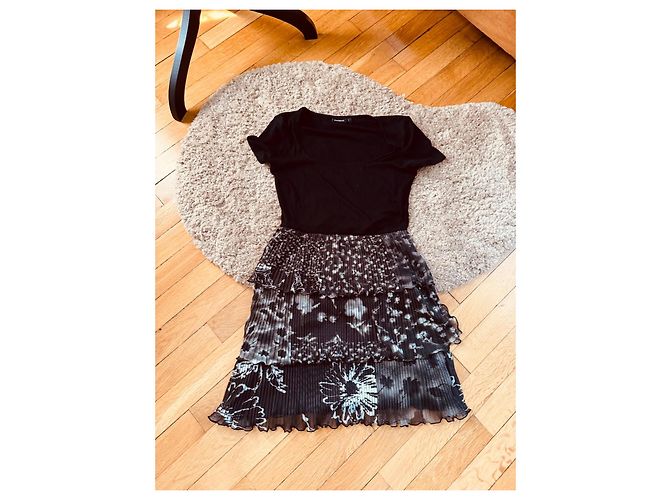 Abito Desigual Nero con Stampa Astratta e Volant Multicolore - vista 5