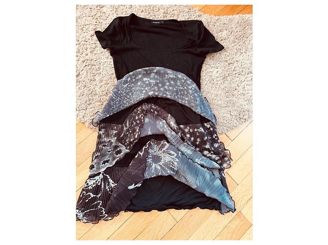 Abito Desigual Nero con Stampa Astratta e Volant Multicolore - vista 6