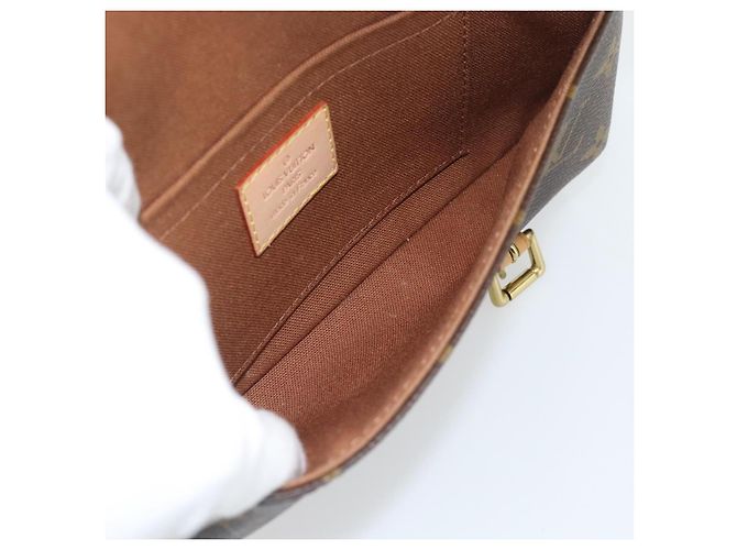 Louis Vuitton Marelle Waist Monogram Canvas Marrone - vista 5