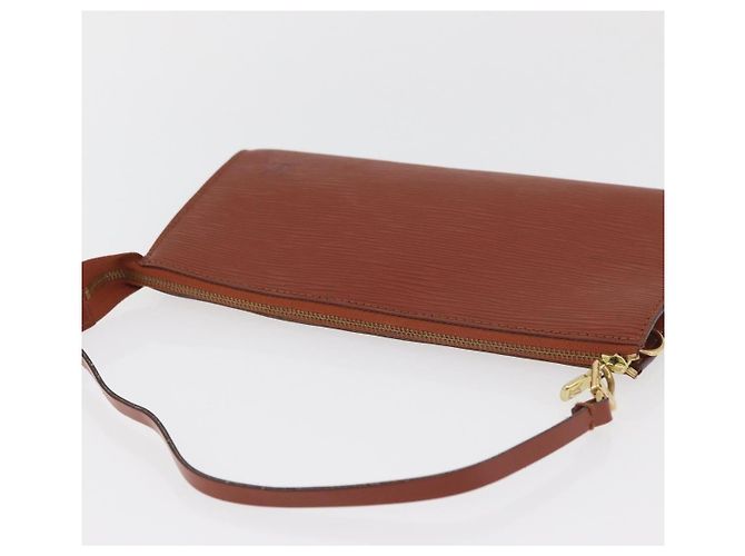 Louis Vuitton Pochette Accessoires Epi Leather Marrone - vista 5