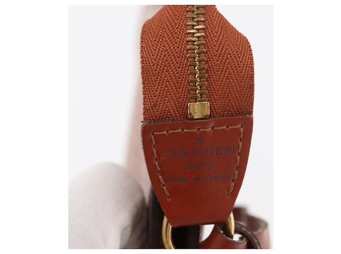 Louis Vuitton Pochette Accessoires Epi Leather Marrone - vista 7