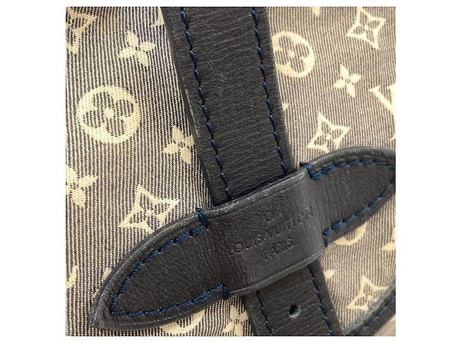 Borsa a Spalla Louis Vuitton Saumur PM Nero - vista 16