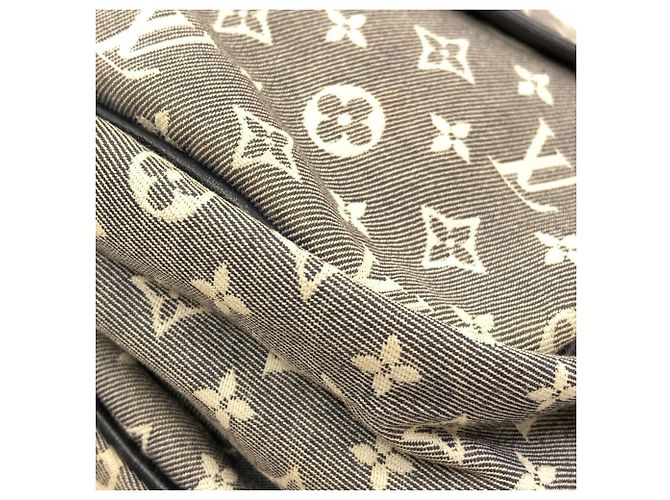 Borsa a Spalla Louis Vuitton Saumur PM Nero - vista 20