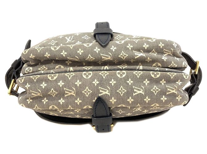 Borsa a Spalla Louis Vuitton Saumur PM Nero - vista 4