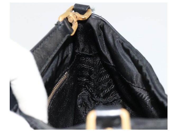 Pochette Accessori PRADA Nylon Nero Oro Auth 171277 D'oro - vista 22