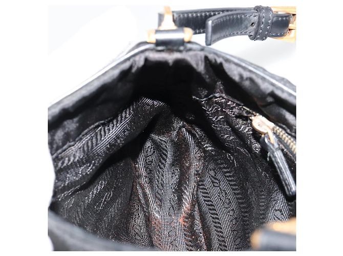 Pochette Accessori PRADA Nylon Nero Oro Auth 171277 D'oro - vista 23