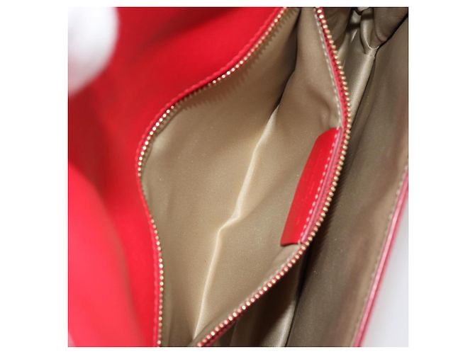 Borsa a Spalla Salvatore Ferragamo Vala Chain in Pelle Rossa e Oro Auth ka4496 Rosso D'oro - vista 21