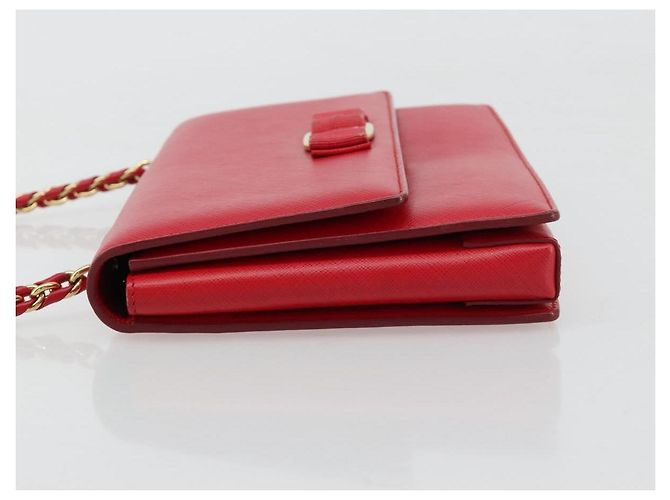 Borsa a Spalla Salvatore Ferragamo Vala Chain in Pelle Rossa e Oro Auth ka4496 Rosso D'oro - vista 5