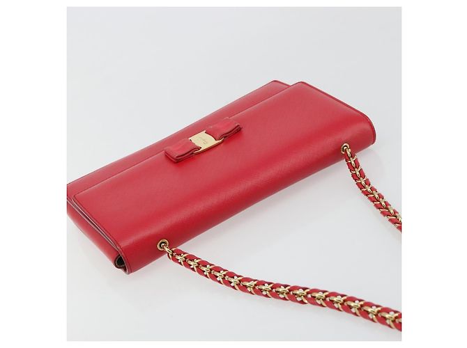 Borsa a Spalla Salvatore Ferragamo Vala Chain in Pelle Rossa e Oro Auth ka4496 Rosso D'oro - vista 6