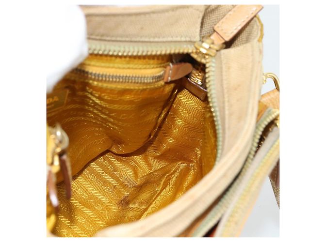 Borsa a Spalla PRADA Nylon Canvas Beige Oro Auth 171276 D'oro - vista 24