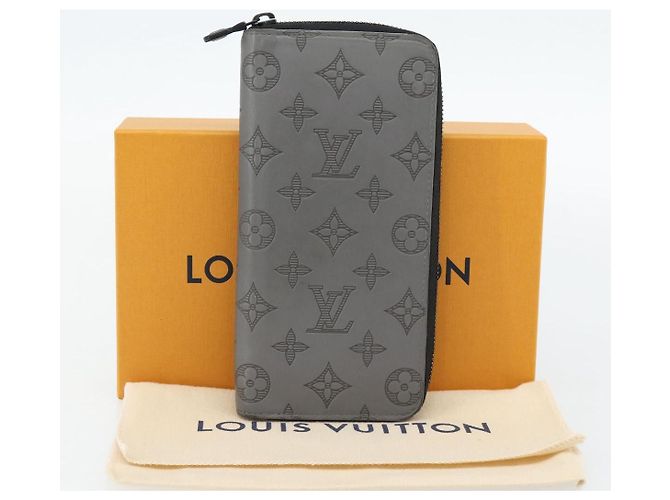LOUIS VUITTON Monogram Shadow Zippy Wallet Vertical Gray M81384 LV Auth 181734A Marrone - vista 12