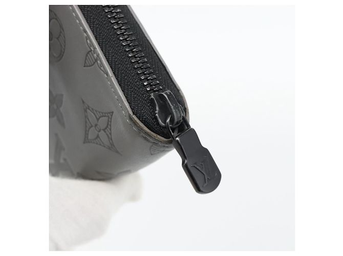 LOUIS VUITTON Monogram Shadow Zippy Wallet Vertical Gray M81384 LV Auth 181734A Marrone - vista 8